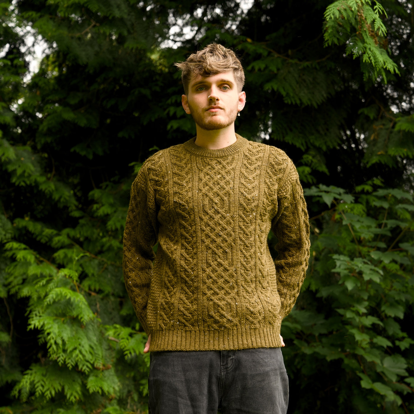 British Wool Aran Cable Jumper - Khaki Nepp