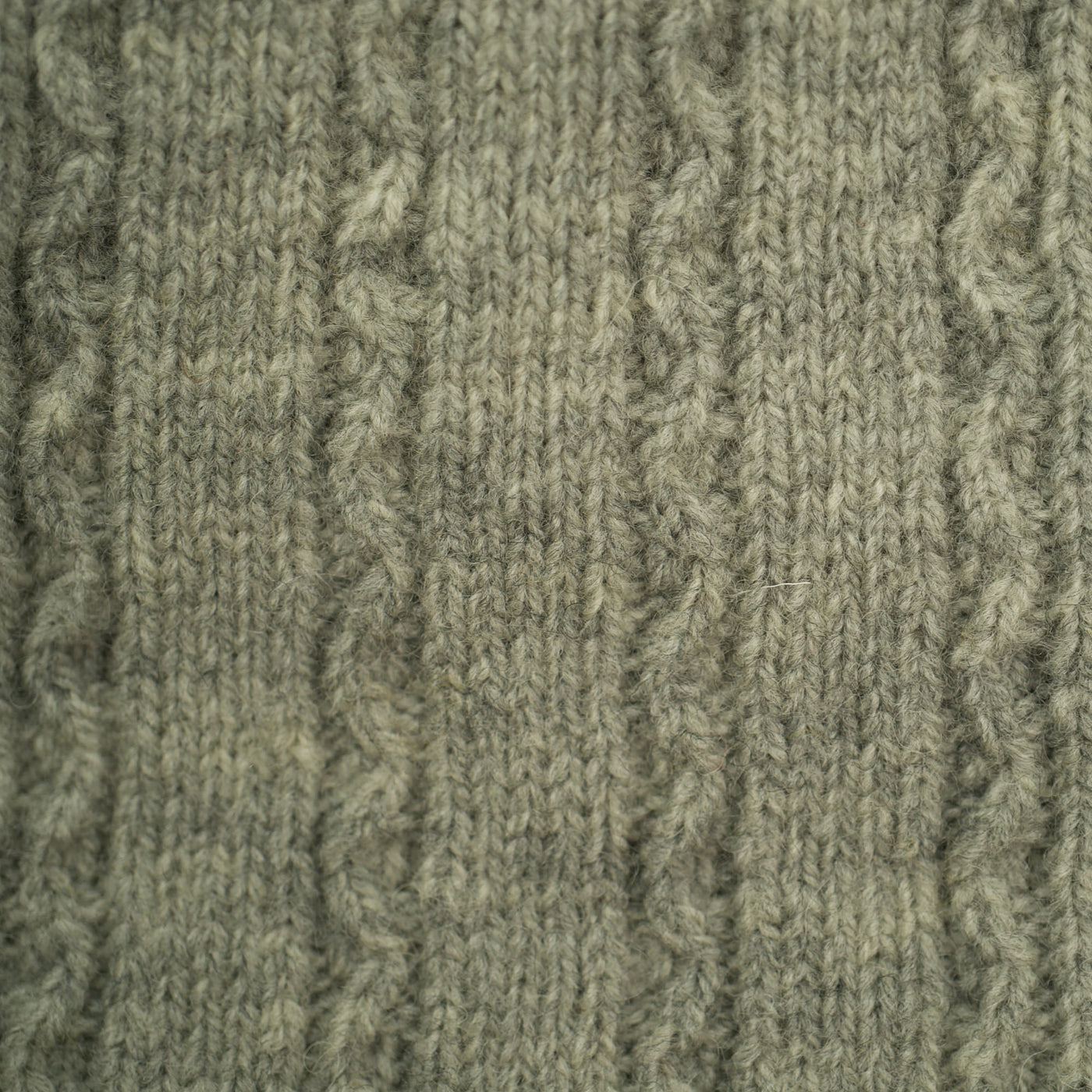 Merino Wool Cable Sleeveless Jumper - Grey Melange
