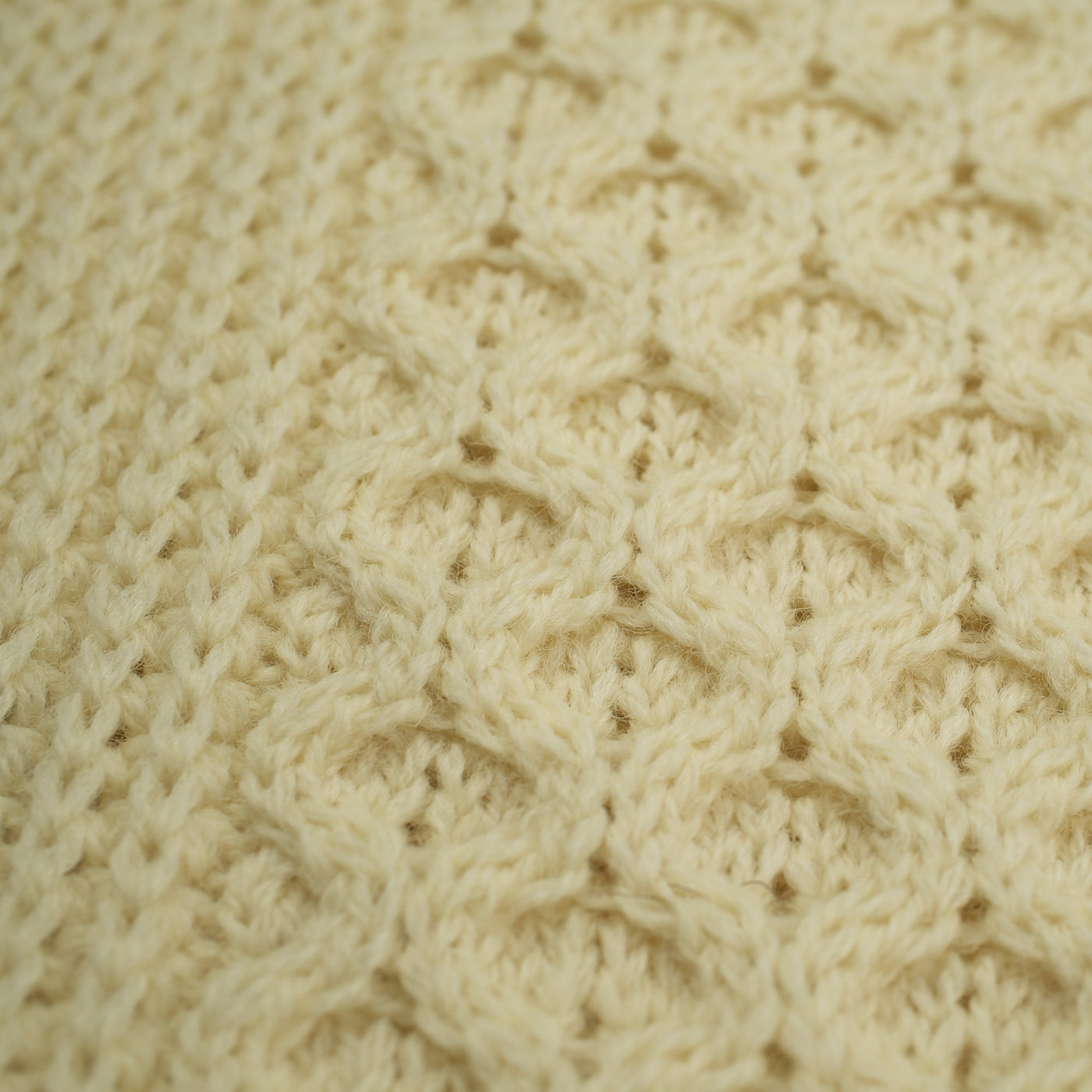 British Wool Long Honeycomb Scarf - Ecru