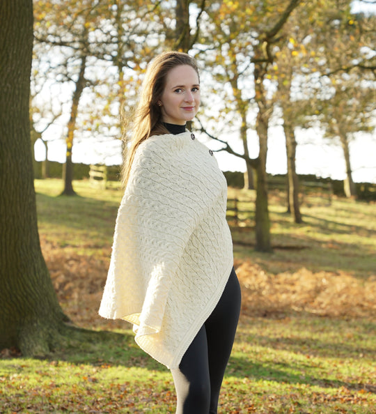 British Wool Two-Way Poncho - Ecru – Mars Knitwear